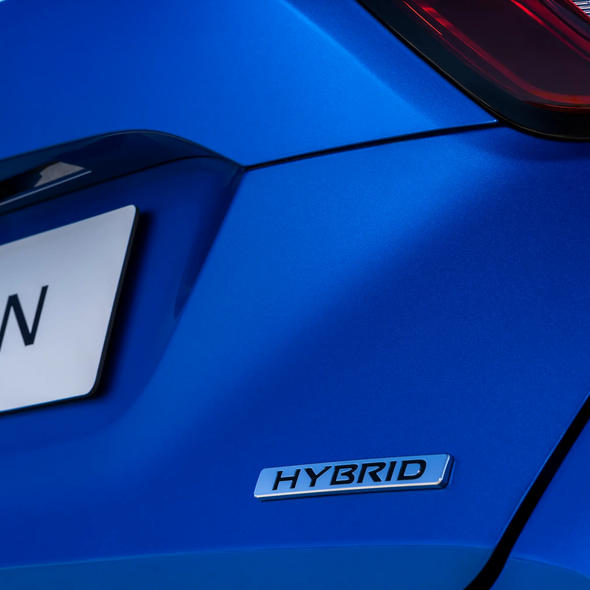 Nissan Juke Hybrid Heck blau