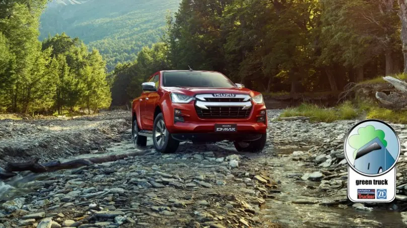 Isuzu D-Max im trockenen Flußbett