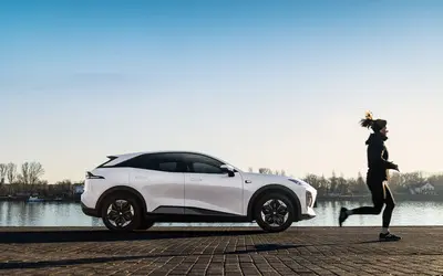 Changan Deepal S07 - Seitenansicht Jogger