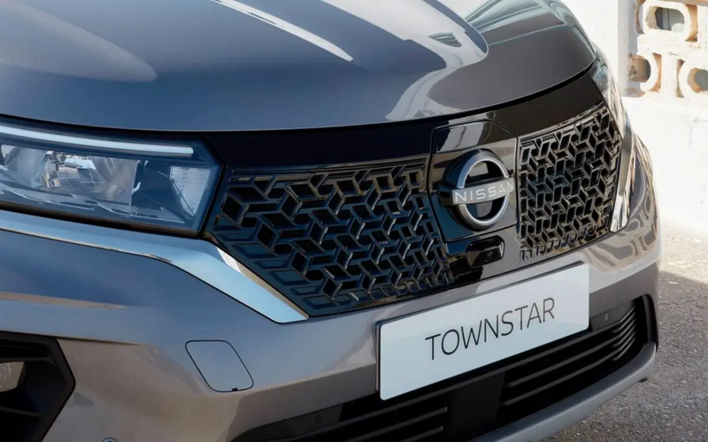 Townstar Kühlergrill und Motorhaube
