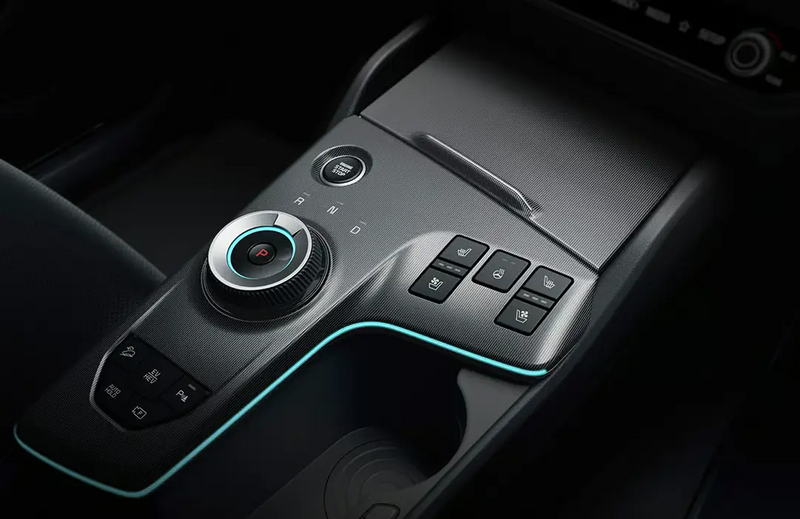 Kia Sportage PHEV GT-Line – Mittelkonsole mit Schalthebel und Bedienelementen