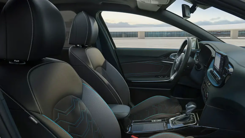 Kia XCeed GT-Line 2026 – Cockpit und Komfortsitze im Innenraum