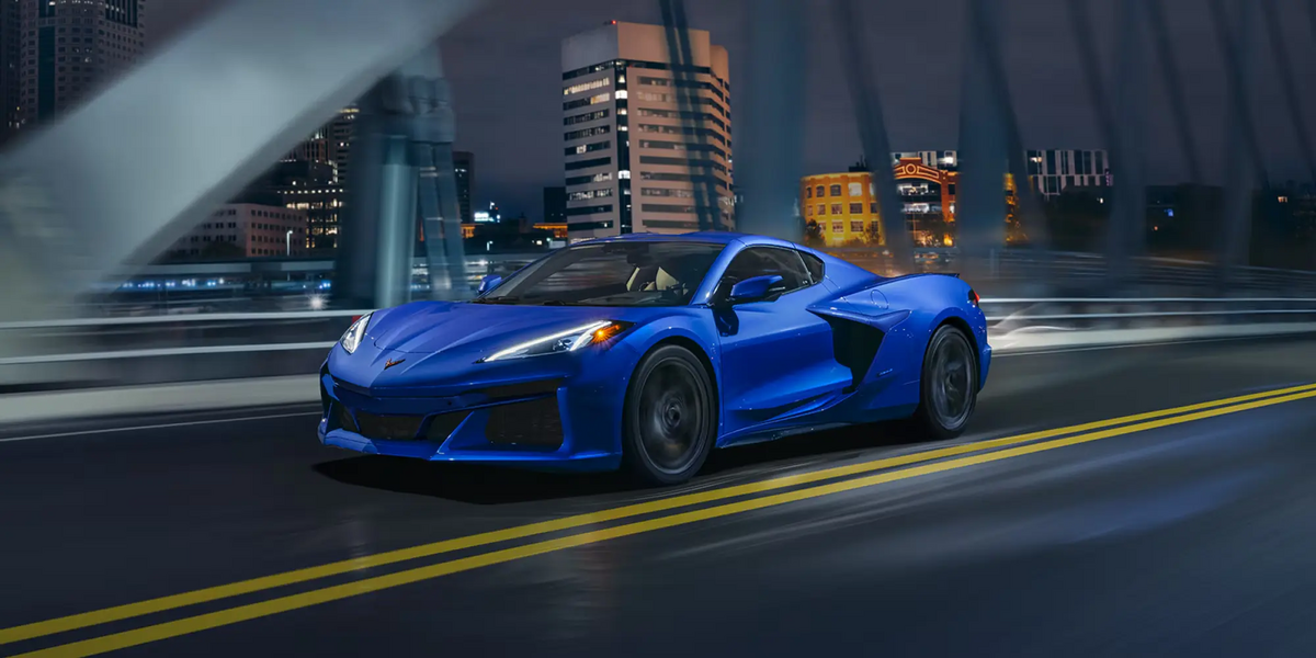Vorderansicht Corvette E-Ray Skyline